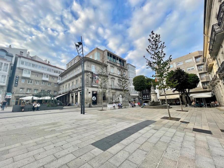 Espectacular Casa Centro De Vigo Villa Luaran gambar